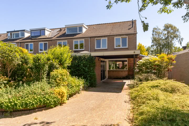 Regenboog 59 in Loosdrecht foto