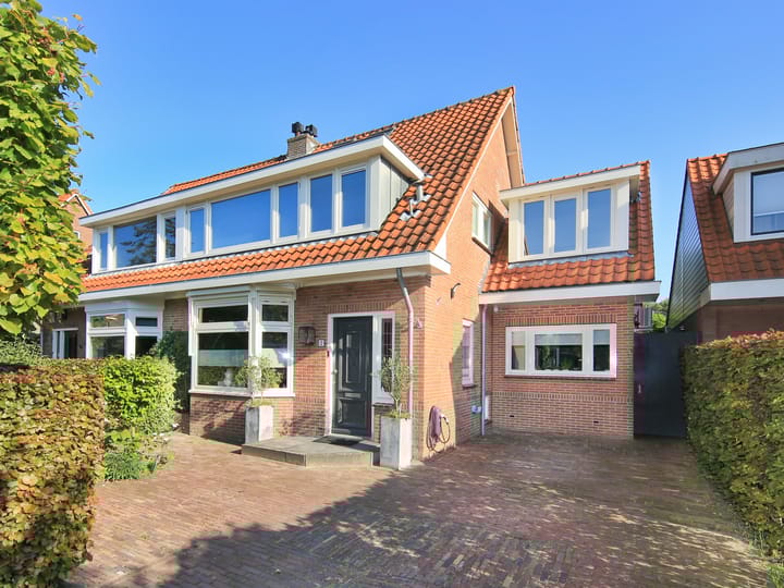 Reigerstraat 12 in Badhoevedorp foto