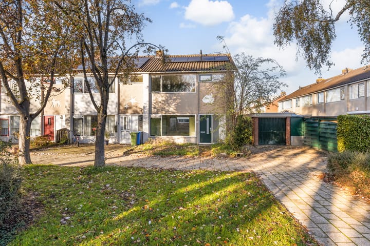 Rembrandtlaan 102 in Woerden foto