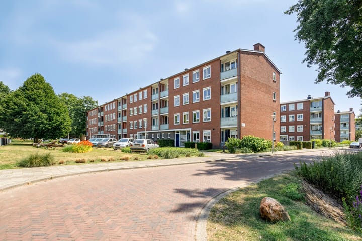 Rembrandtlaan 314 in Enschede foto