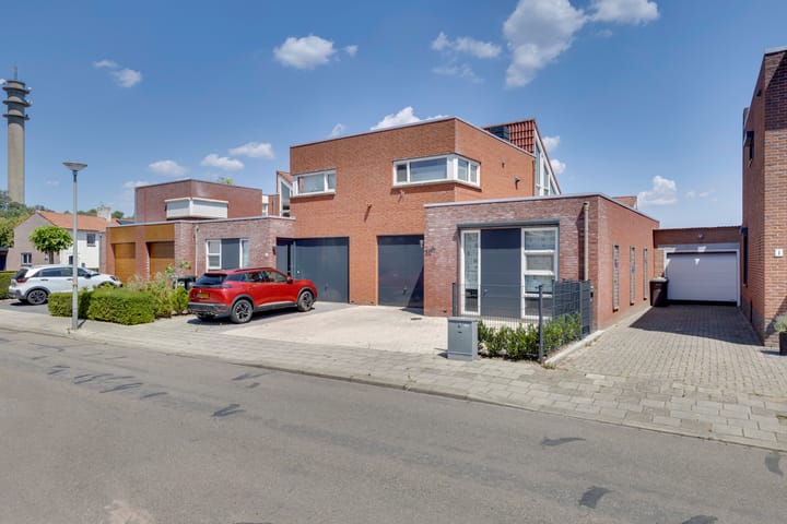 Rembrandtstraat 30B in Brunssum foto