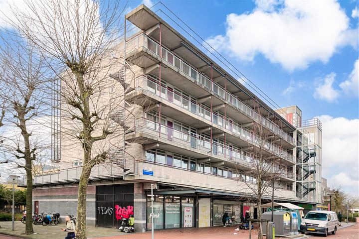 Renswoudestraat 32 in Amsterdam foto