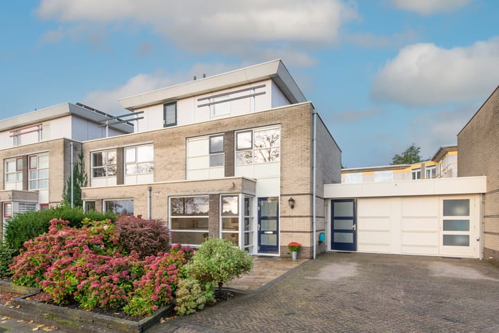 Reuzenpandasingel 96 in Heerhugowaard foto