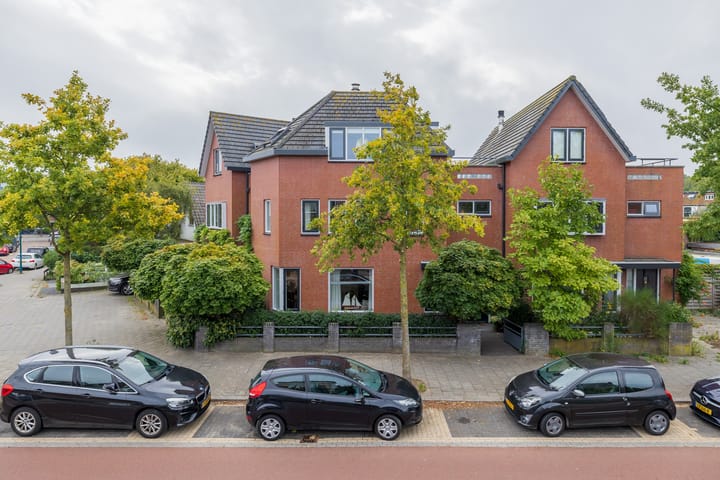 Rhijngeesterstraatweg 22 in Oegstgeest foto