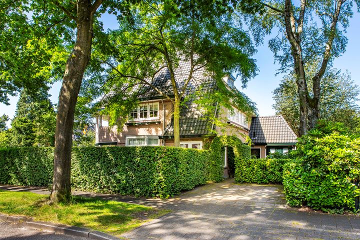 Rhijnvis Feithlaan 8 in Bussum foto