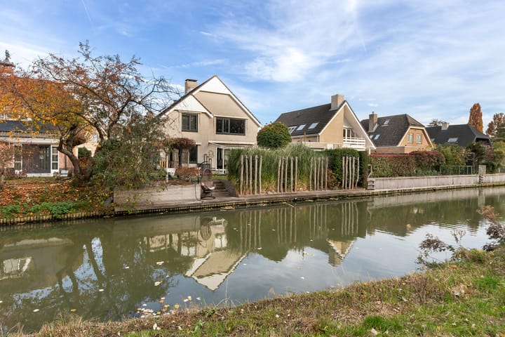 Ridderspoorhof 40 in Papendrecht foto