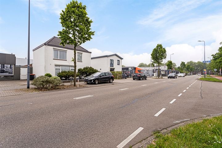 Rietveldenweg 11 in 's-Hertogenbosch foto