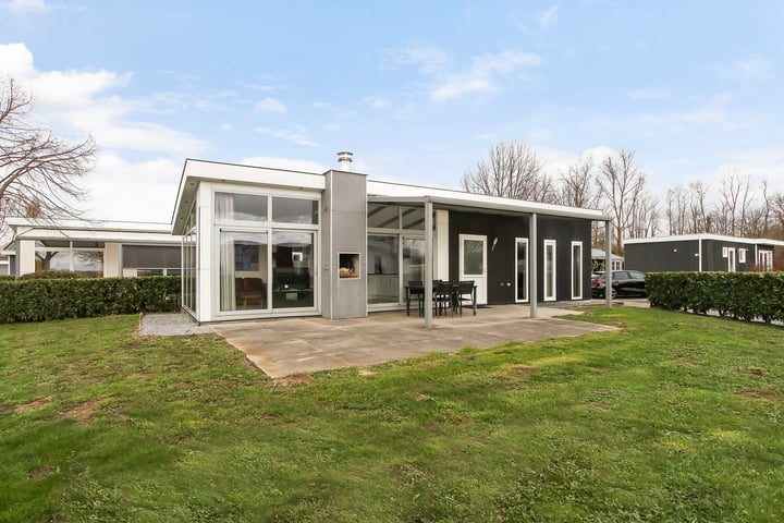 Rijksstraatweg 186-123 in Dordrecht foto