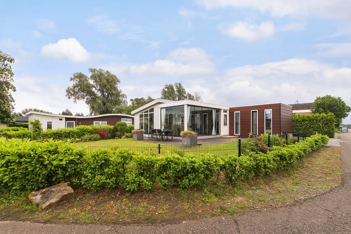 Rijksstraatweg 186-151 in Dordrecht foto