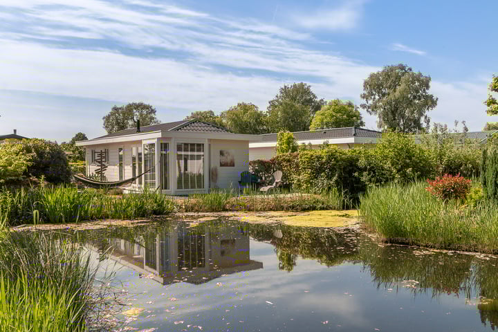 Rijksstraatweg 186-214 in Dordrecht foto