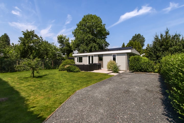 Rijksstraatweg 186-483 in Dordrecht foto