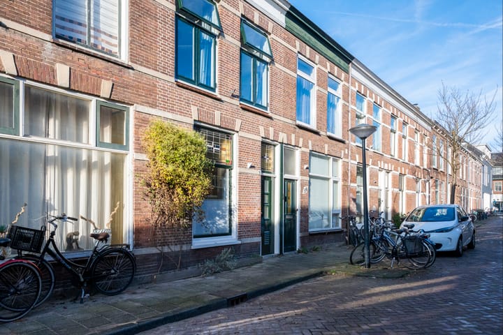 Rijndijkstraat 21 in Leiden foto