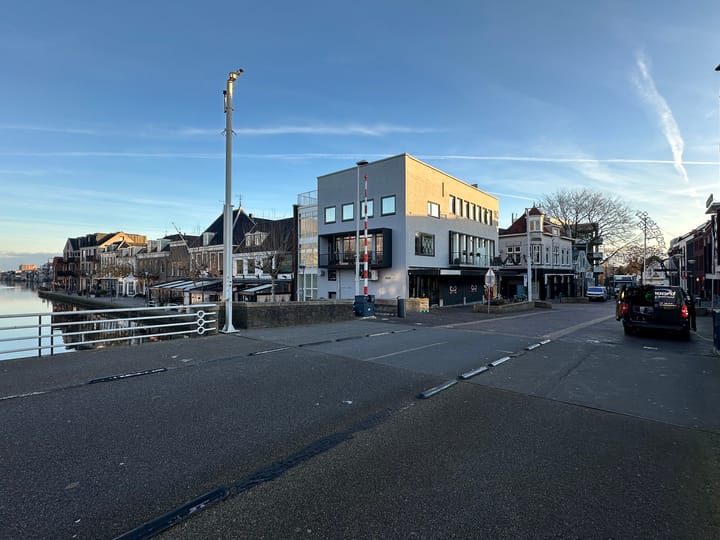Rijnkade 1C in Alphen aan den Rijn foto