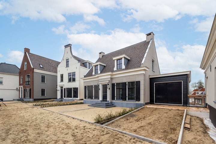 Rivierdijk 739 in Sliedrecht foto