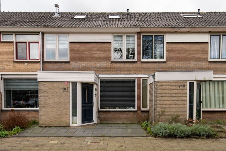 Rivierenlaan 153 in Rozenburg foto