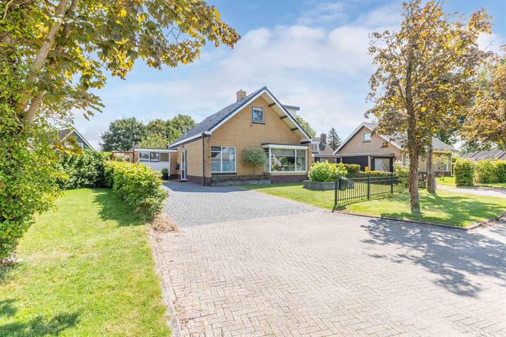 Rjochtskeamerpaed 3 in Lippenhuizen foto