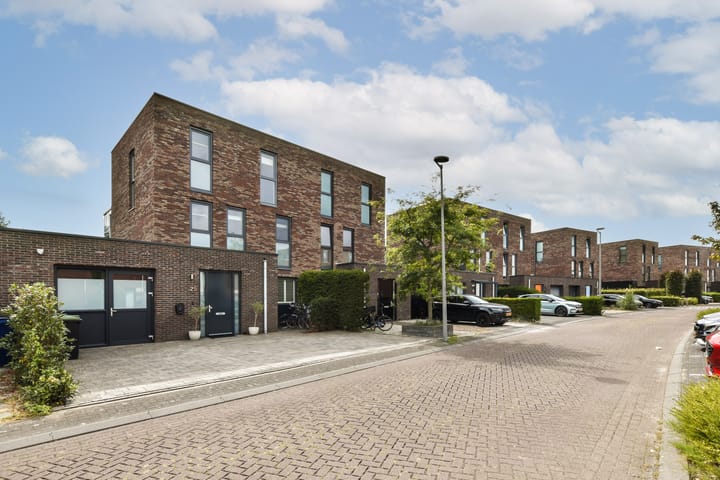 Roald Amundsenstraat 25 in Almere foto