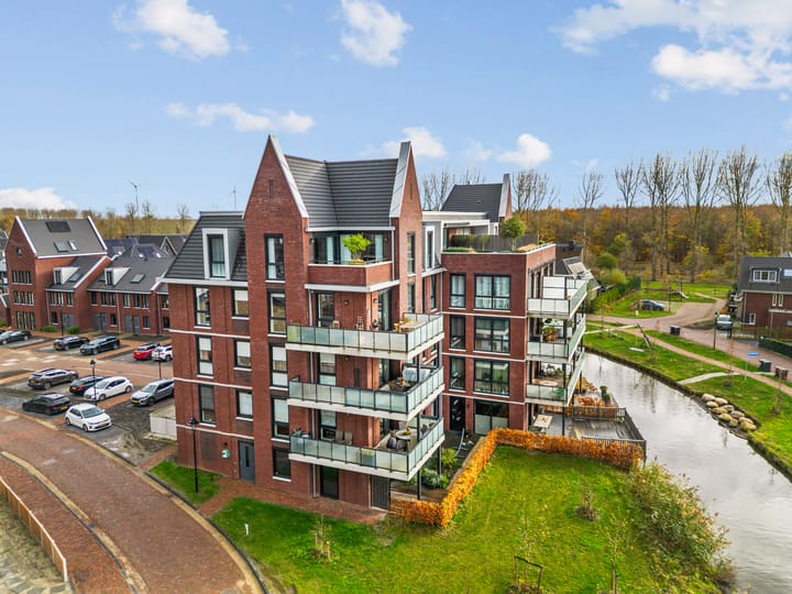 Robert Hofstadterstraat 42 in Almere foto