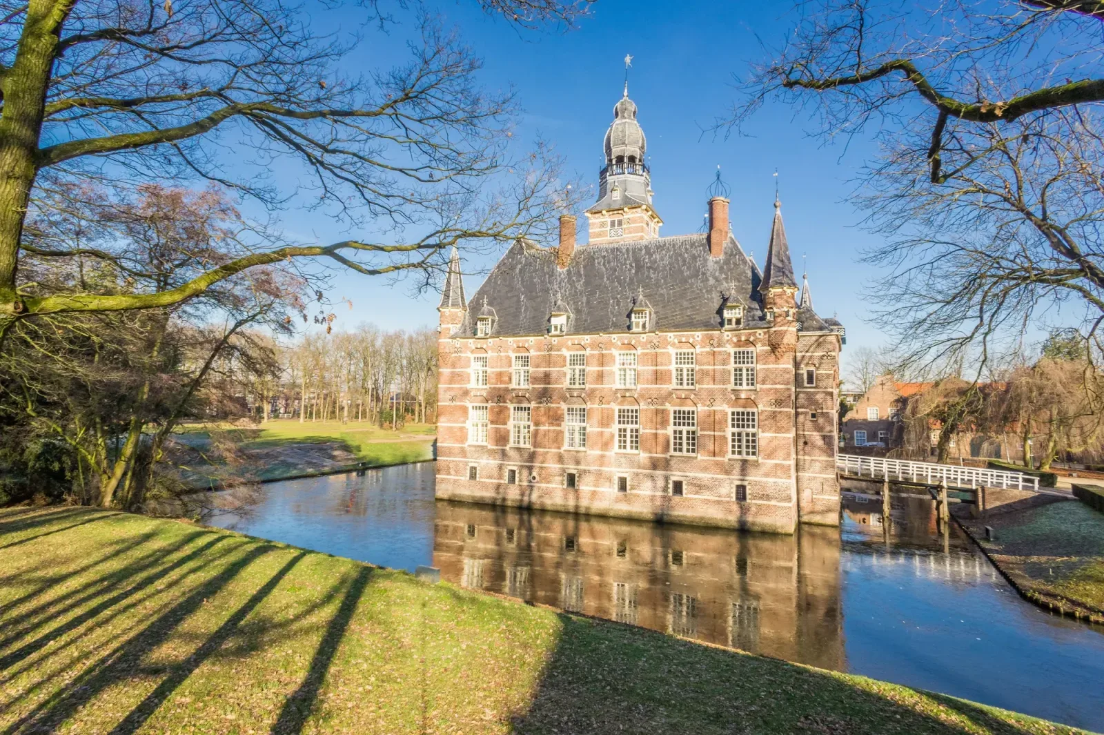 Team foto van Roel de Ruwe Makelaardij