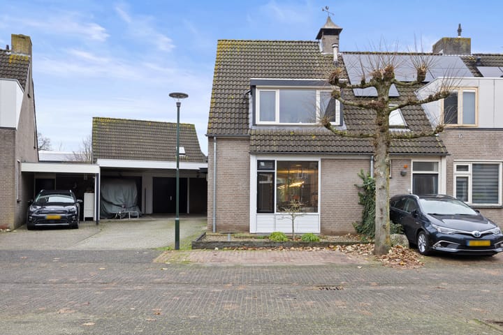 Roijenborg 19 in Berlicum