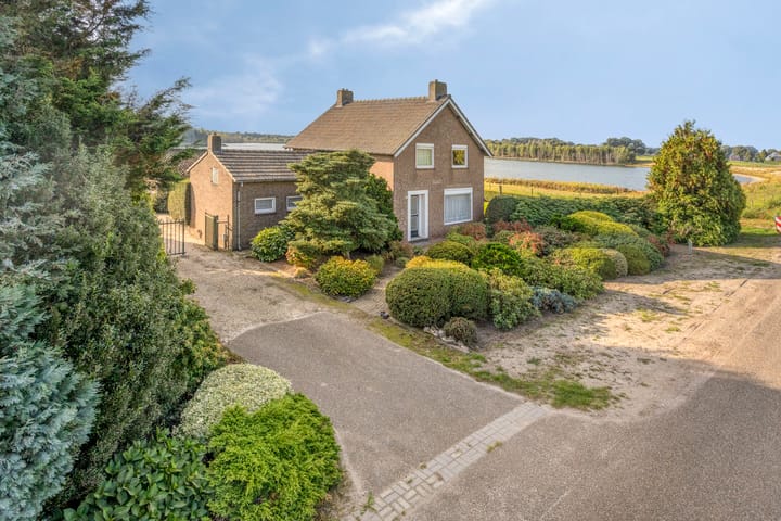 Roland 10 in Castenray