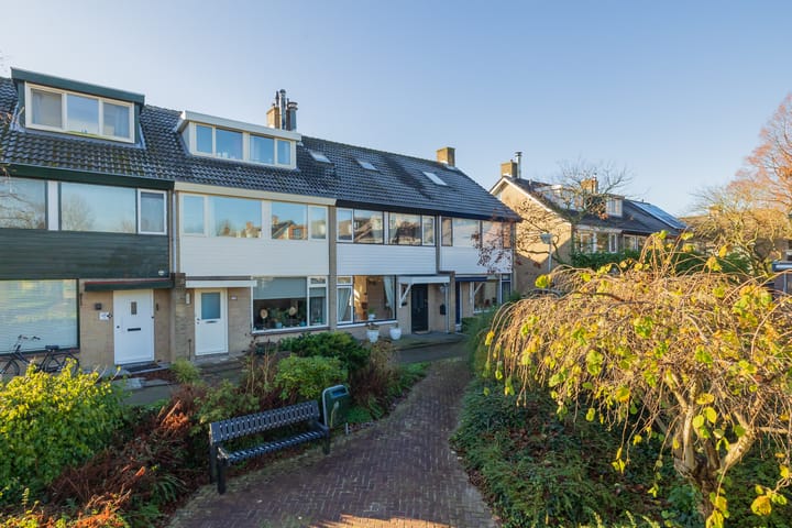 Roland Holstheem 74 in Hillegom