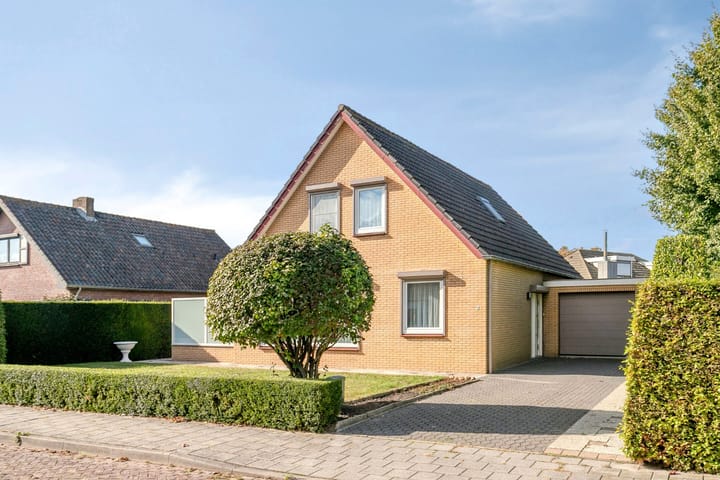 Romanlaan 2 in Aardenburg foto