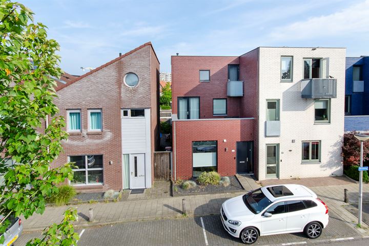 Roomweg 173 in Enschede foto