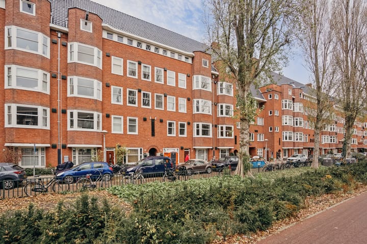 Rooseveltlaan 144-3 in Amsterdam foto