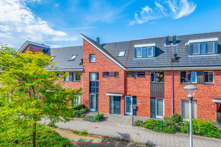 Rossinipad 24 in Voorhout foto