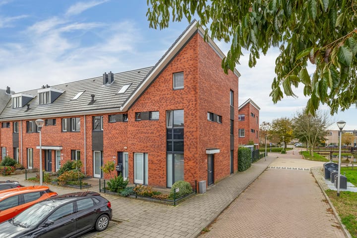 Rossinipad 34 in Voorhout foto