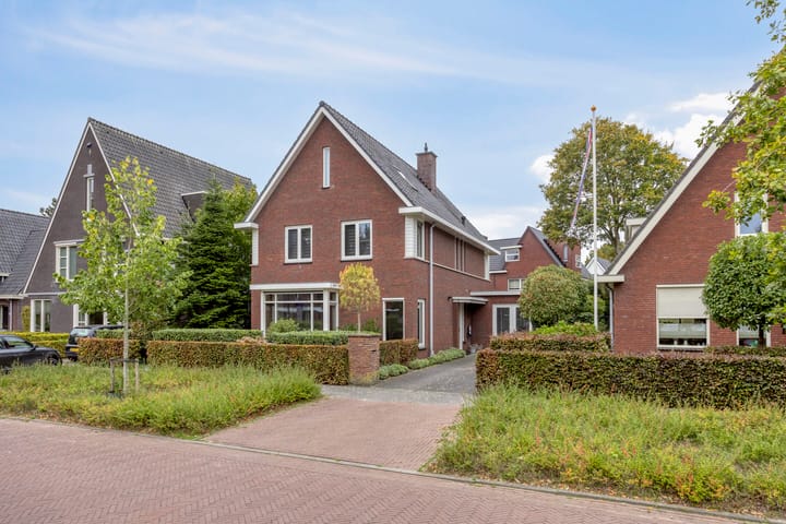 Rotsvlinderhof 14 in Oosterhout foto