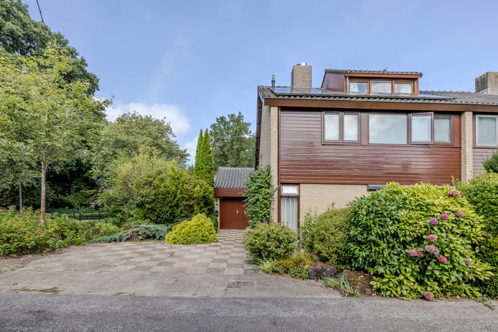 Roucooppark 1 in Voorschoten foto