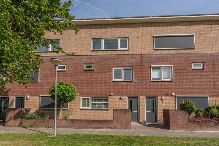 Rozemarijntuin 5 in Assen foto
