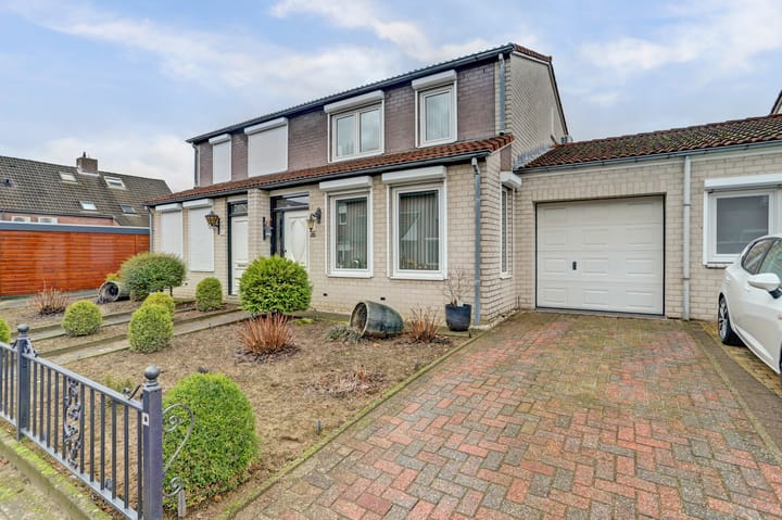 Rubensstraat 32 in Baarlo foto