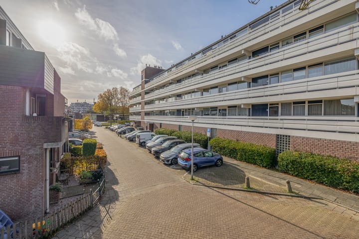 Ruigenburg 97 in Gouda foto