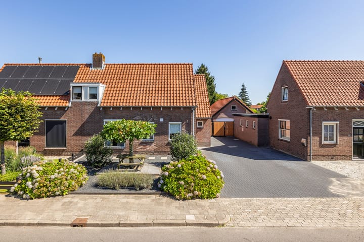 Rustenburgsweg 10 in Oldebroek foto