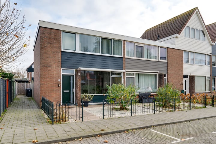 Ruygeplaat 1 in Rozenburg foto