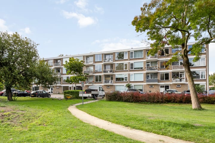 Ruysdaelhof 26 in Voorschoten foto