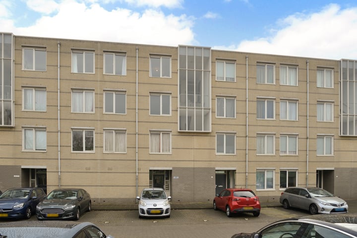 S. van Ravesteynstraat 94 in Almere foto