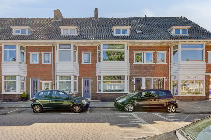 Saenredamplein 17B in Rotterdam foto