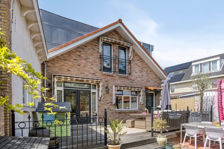 Saenredamplein 44C in Rotterdam foto