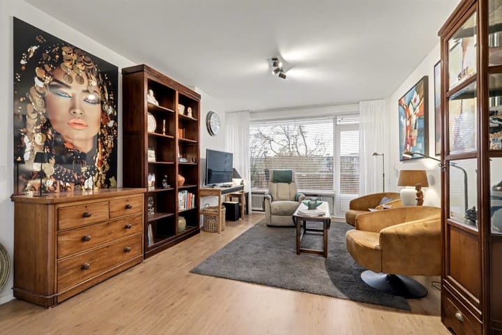 Saffierhorst 20 in 's-Gravenhage foto