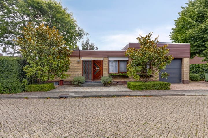 Sagittastraat 1 in Rockanje foto