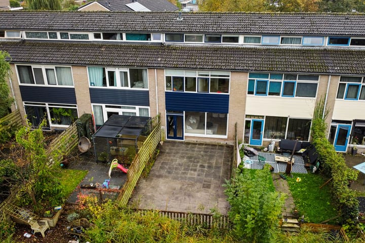 Salomonszegel 98 in Leeuwarden foto