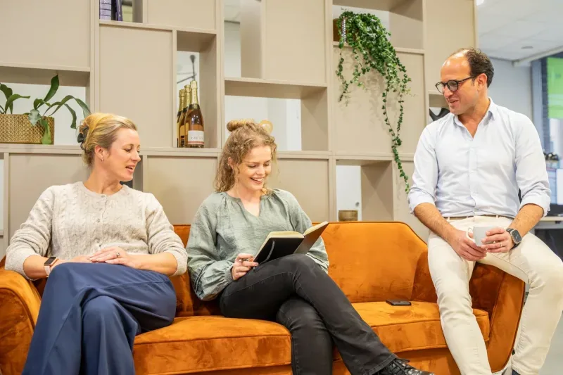 Bürofoto von Sam Farès Makelaars