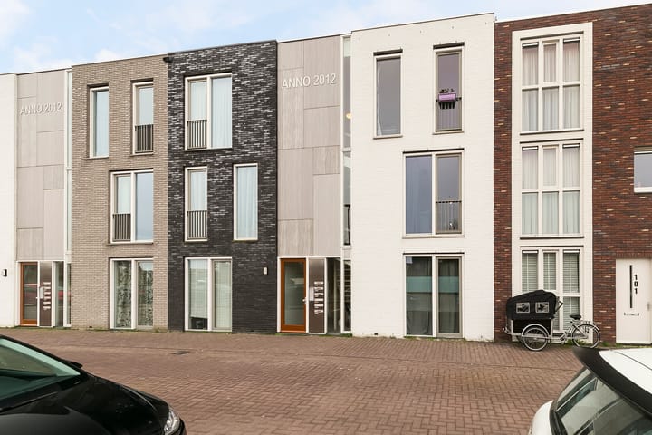 Scandinaviëkade 95 in Almere