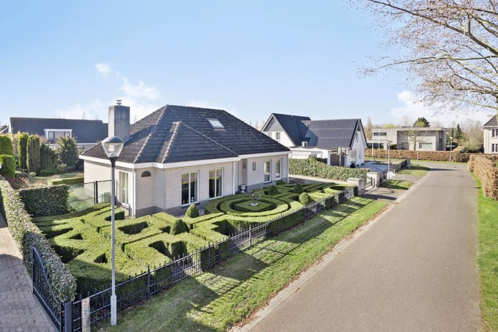 Scarletstraat 2 in Breda foto