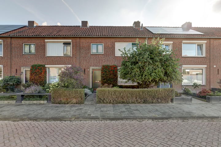 Schansweg 53 in Geertruidenberg foto