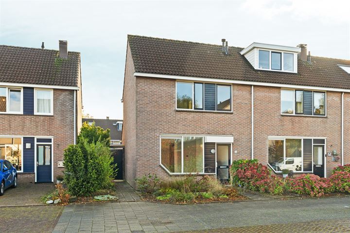 Scheerwoldestraat 10 in Emmeloord foto